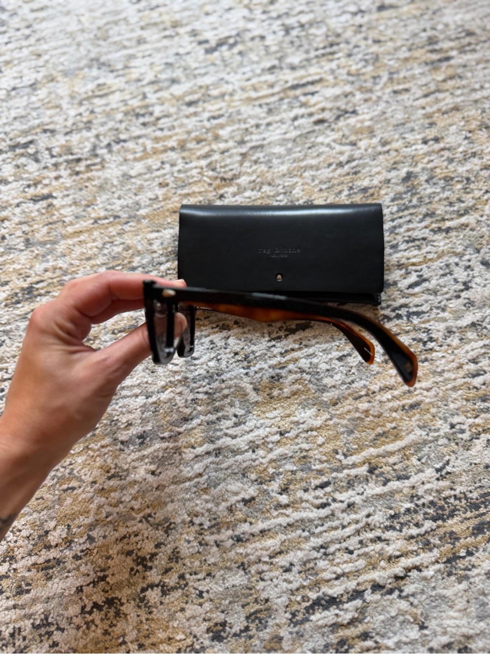 rag & bone Black & Brown cat eye Sunglasses with Black Case - Picture 7 of 7